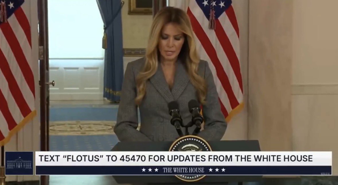 NatCatNFT's tweet image. Well this is sus. 

The Iran war was actually a distraction. Something about to drop?