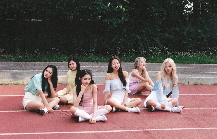 old loona pics tweet media