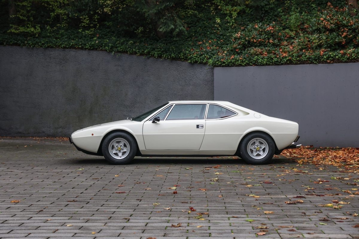 Retromania4ever's tweet image. ✅⬜🟥 #Ferrari Dino 308