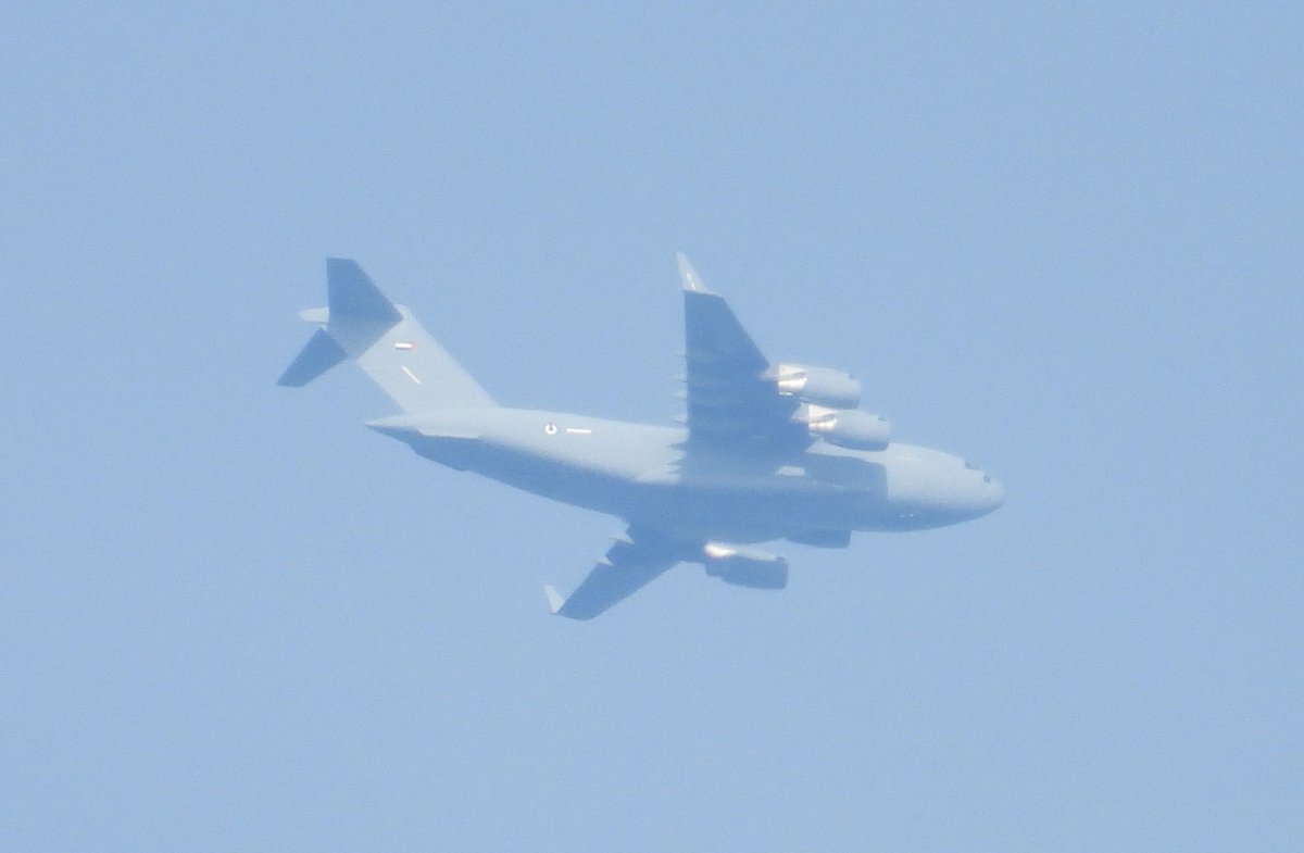 mdb1images's tweet photo. 1229 C17A UAE AF heads over Blackpool at 29,000ft as UAF1234 routing from Prestwick to Abu Dhabi on 08th Apr 26. https://t.co/XGGYiyXTom