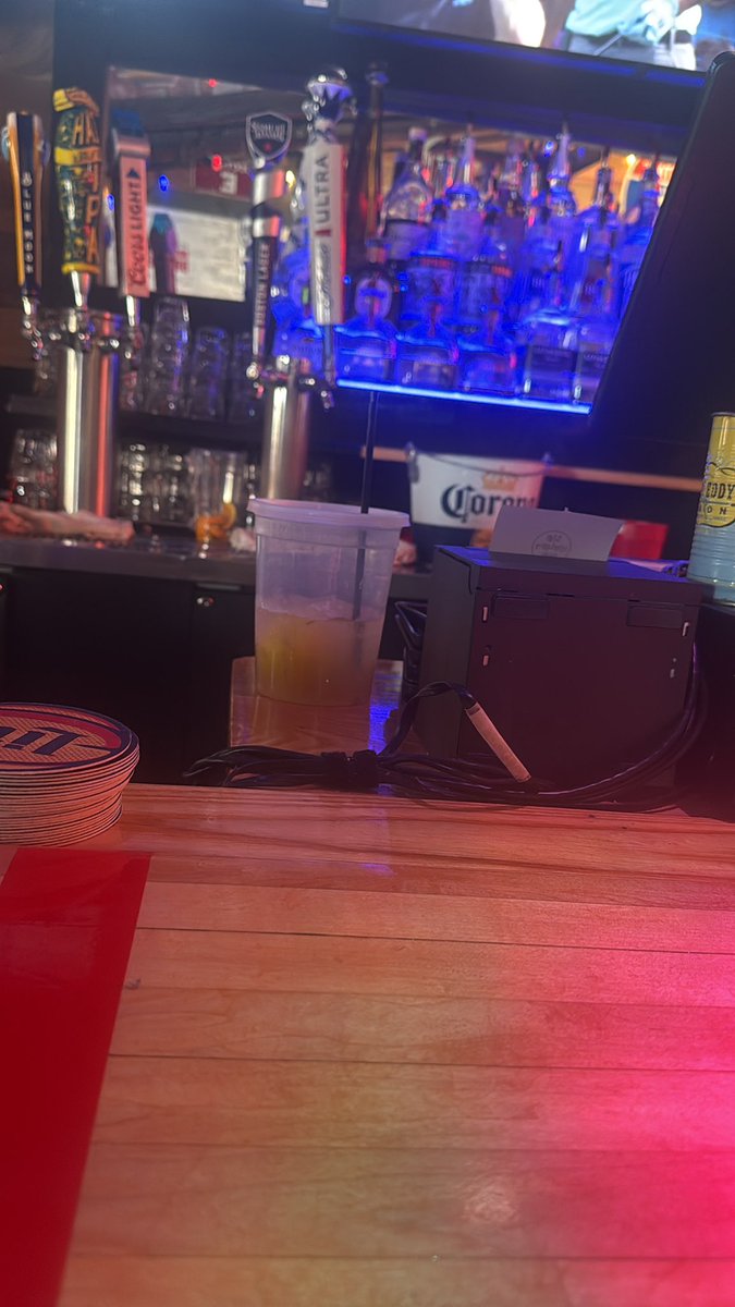 MiddleMarketMark tweet media