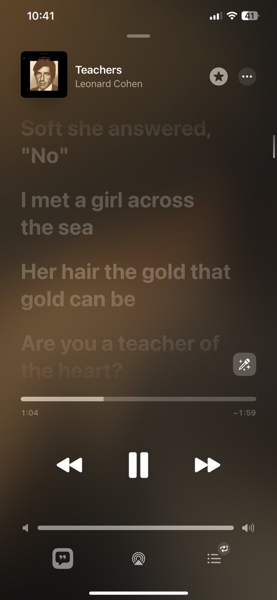 a carrot and two bottles of zen🪿 tweet media