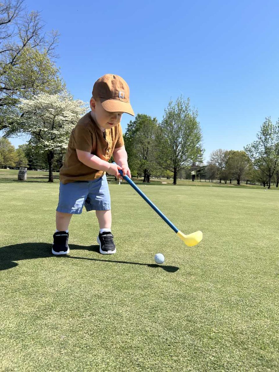 GolfBGKY's tweet photo. Look at Everett Morris practicing at Paul Walker Golf Course for his future Masters Tournament debut! Such a proud dad moment for Micah Morris. #BGPRGolf #PaulWalker #GrowGolf https://t.co/UtI7DLaUkg