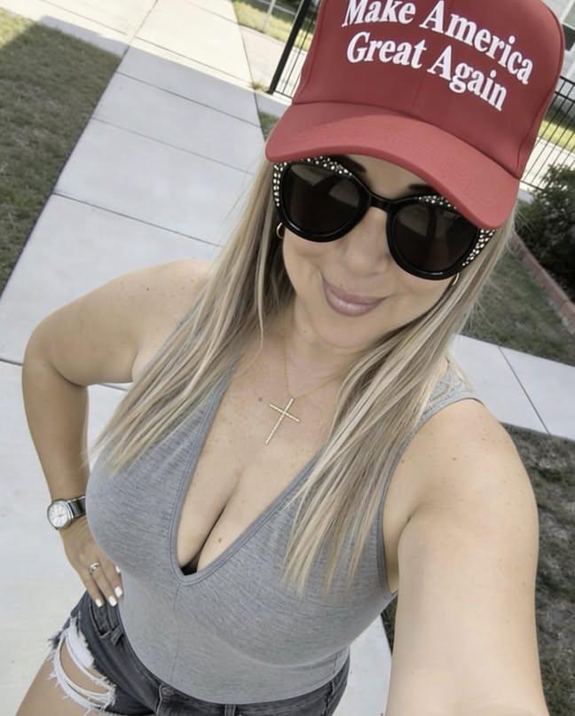 Amy Johnson tweet media