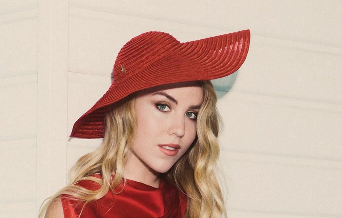 marina nana tweet media