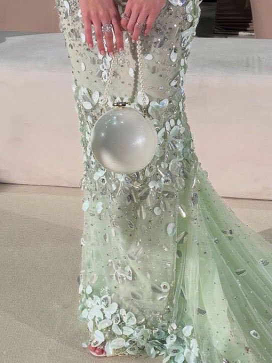 مًﺰأّجّـ tweet media