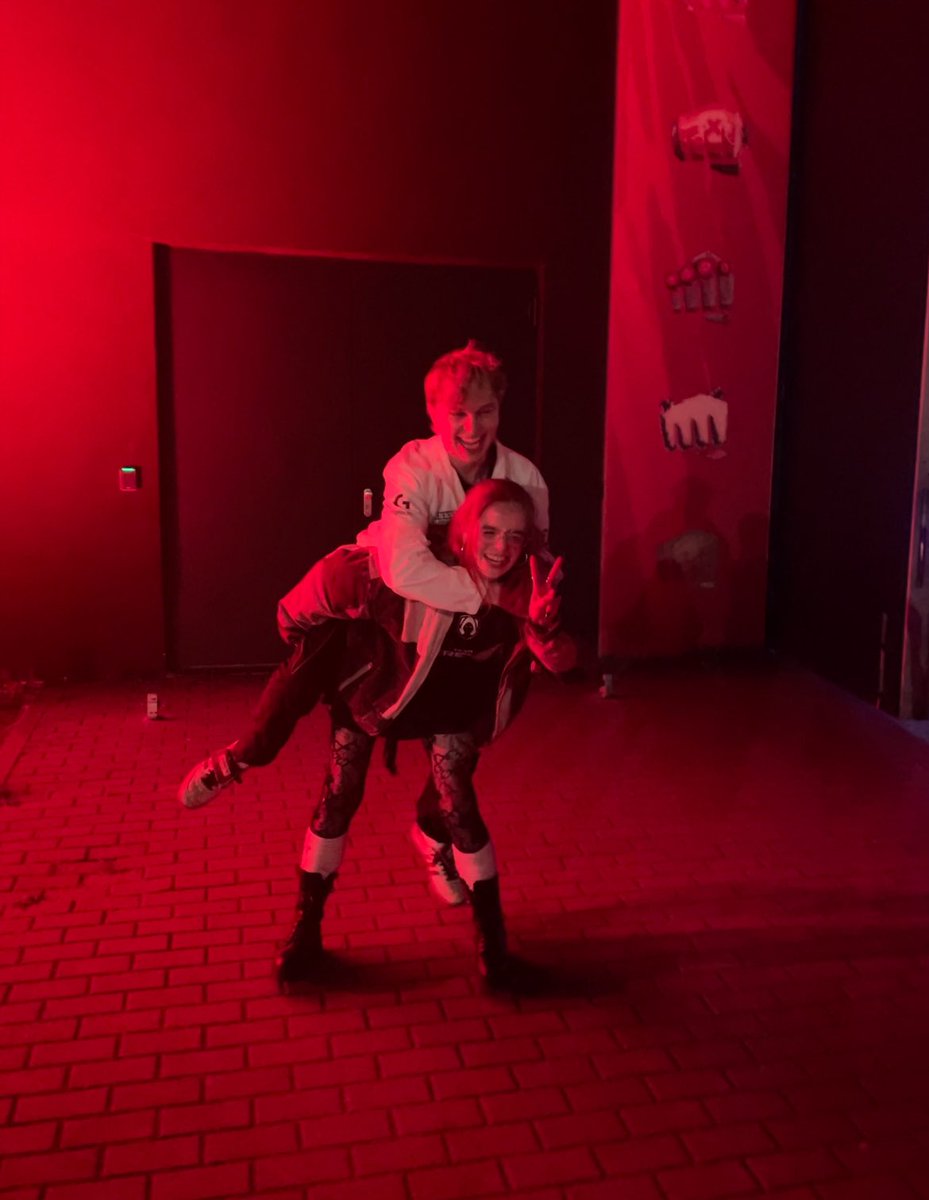 sev 🐯 tweet media