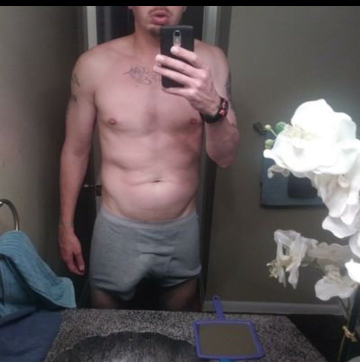 DatBOYBigBEEZAY's tweet photo. TBT, I was eating hella fast food back then, I was 34 years old, completely different diet now at 42, I do miss being in my 30s sometimes https://t.co/b4WWyDpbJM