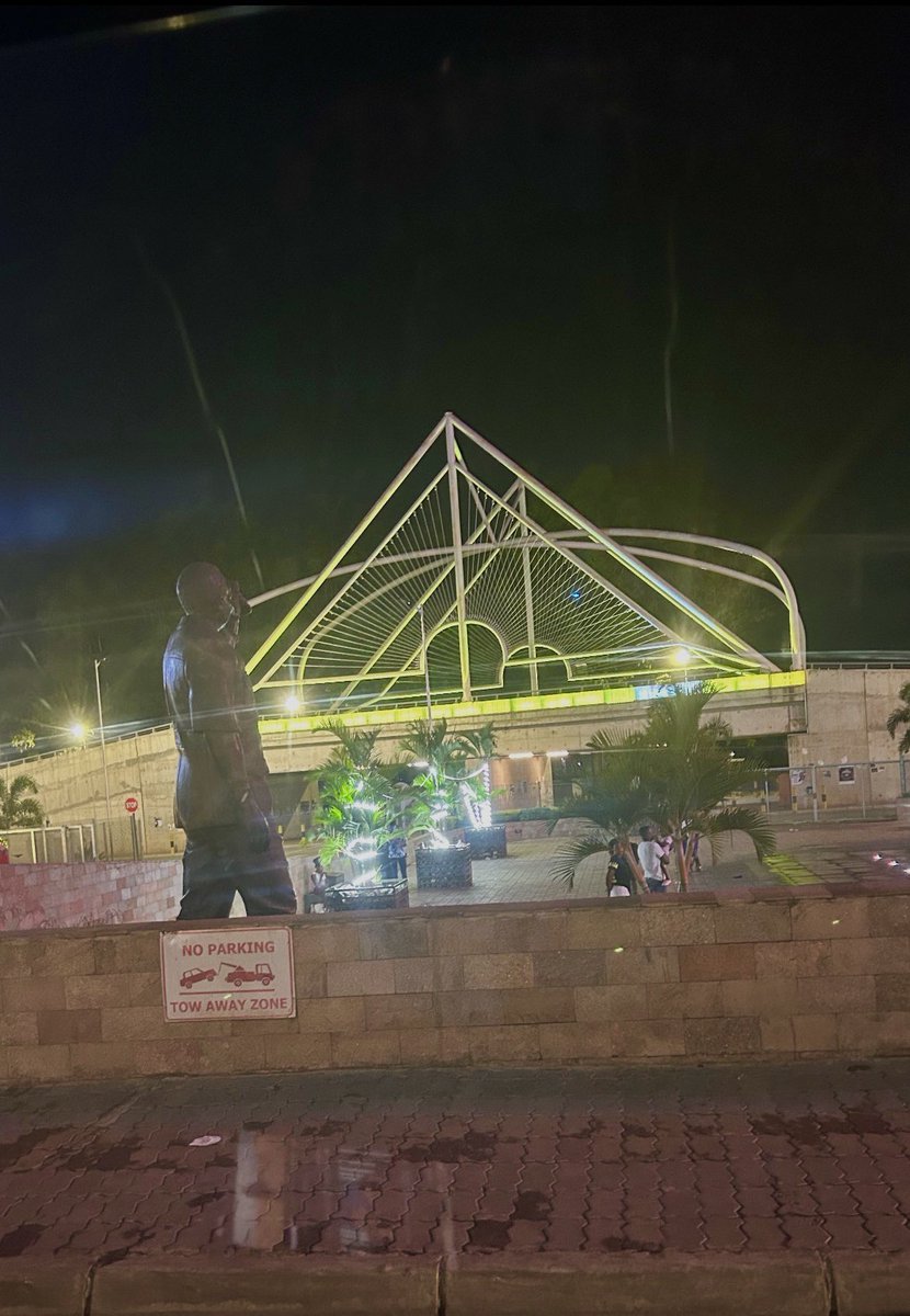 Sibeso Mlotshwa🪼🏀 tweet media