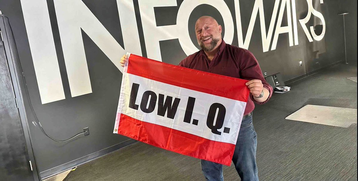 mericaFirst78's tweet photo. @RealAlexJones is LOW IQ according to @POTUS !!! https://t.co/KoqFW35kGD