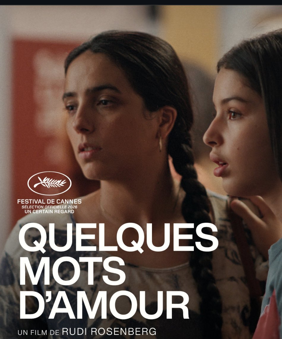 panciutello's tweet photo. Quelques mots d’amour de Rudi Rosenberg.  Avec Hafsia Herzi et une bande formidable d'enfants.
1995, Erika élève seule ses deux enfants. Sa fille Abigaëlle se persuade que son père, qu’elle n’a jamais connu, l’aime en silence quelque part. Elle ne cesse de vouloir le retrouver.. https://t.co/xIZG1lrTuq