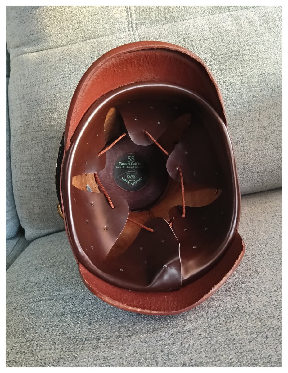 Shako M,-36 de general alemán de policía durante la Segunda Guerra Mundial.