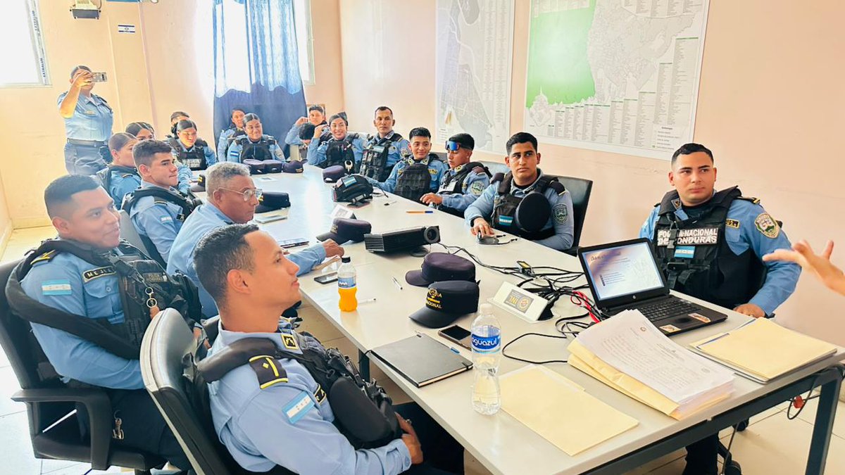 Direccion de Sanidad Policial Hn tweet media