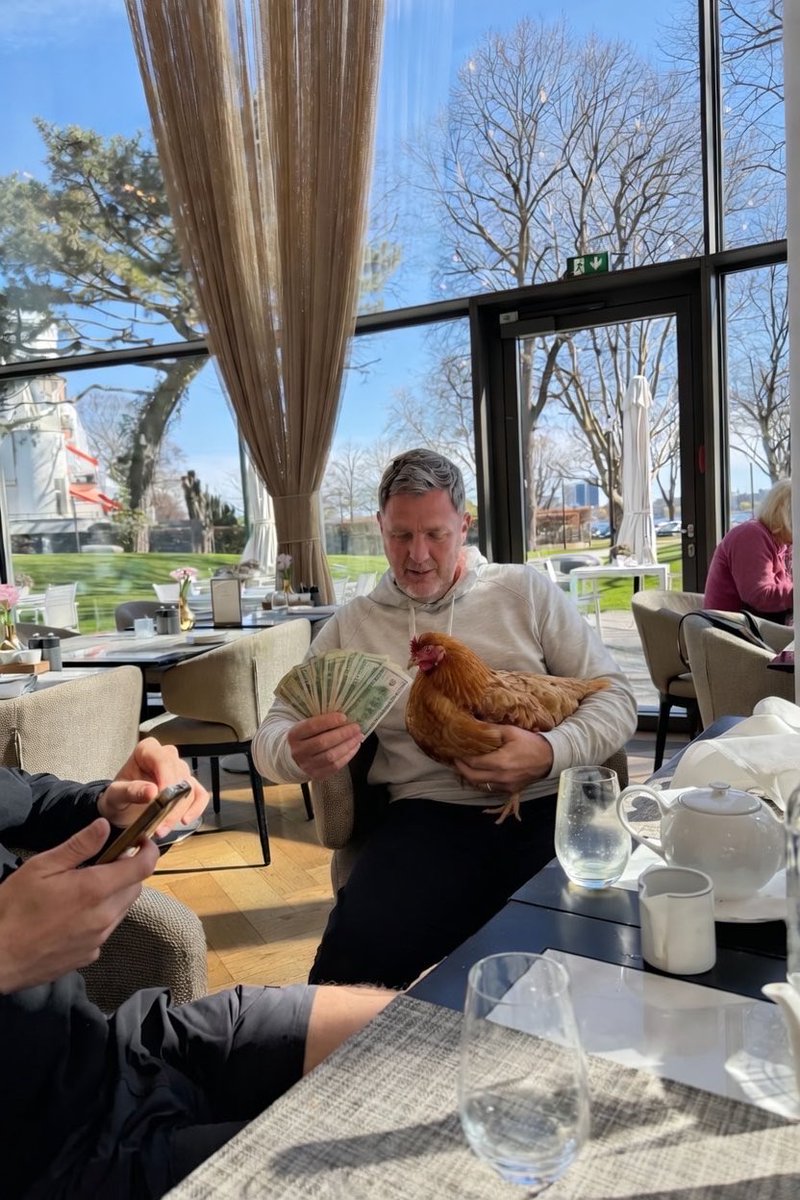 Simon Squibb tweet media