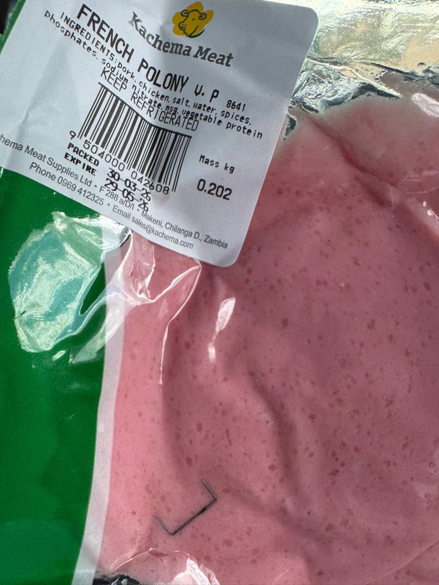 __tee9's tweet photo. Not me finding a metal staple in my Kachema Meat polony 🫩 how does this even happen? https://t.co/oY3EIItcbI