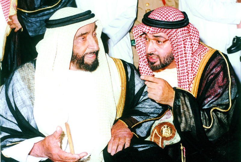 HHLatifa's tweet photo. @MohamedBinZayed 💙 🇦🇪 

أكبر فخر للناس انك من الناس
و أكبر فخر للأرض ممشاك فيها 

اسمك مع الأنفاس به نرفع الراس
نفسٍ بكل نفوسنا .. نفتديها

أنت بشر أو أنت فردٍ من أجناس؟
يا شمس تنشدّ الكواكب إليها

يا طيب منه الطيب يشرب بلا كاس
يا مبتدا الدنيا .. ويا مبتديها https://t.co/Qs9w9VqVX1