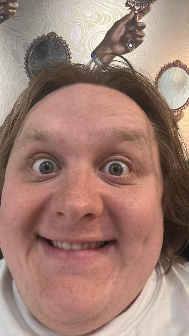 Lewis Capaldi tweet media