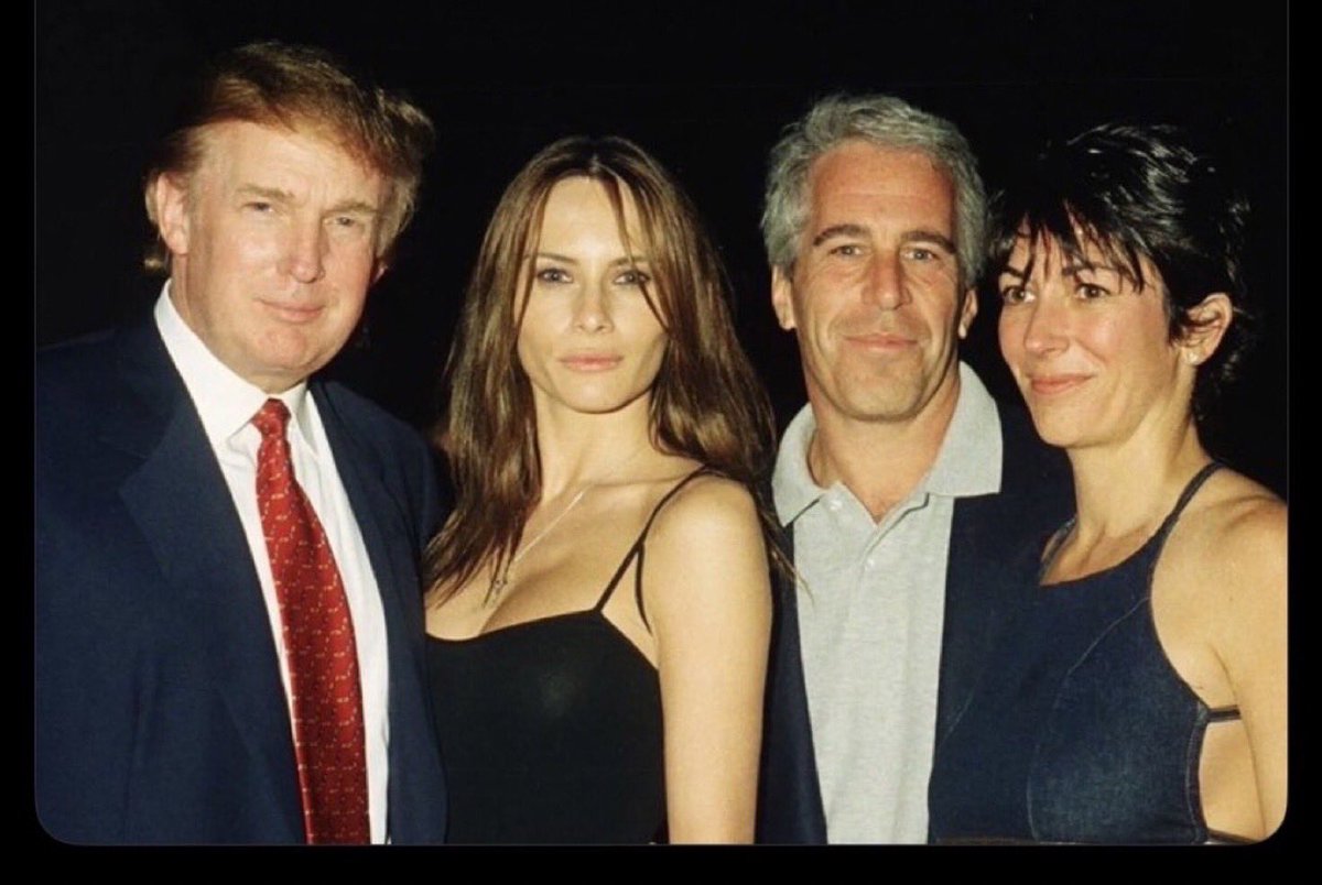 neda ☫ tweet media