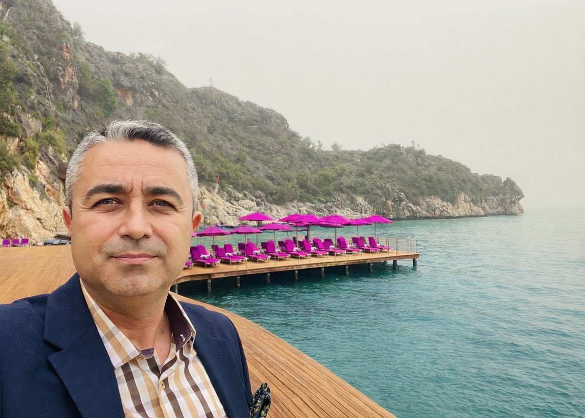 emrealikodan's tweet photo. “Gökyüzüne sıkılan kurşunlardan hangisinin bir yıldıza isabet ettiğini gördün? Bırakacaksın; yaparlar, ederler, söylerler…
Davran böyle gelmiş böyle gidecek, değiştiremezsin. İnanç ile, gayret ile, mümkünse azimle çalışacaksın ve hiçbir şeyin seni tökezletmesine aldırmadan.”EAK https://t.co/VbgQcvel3z