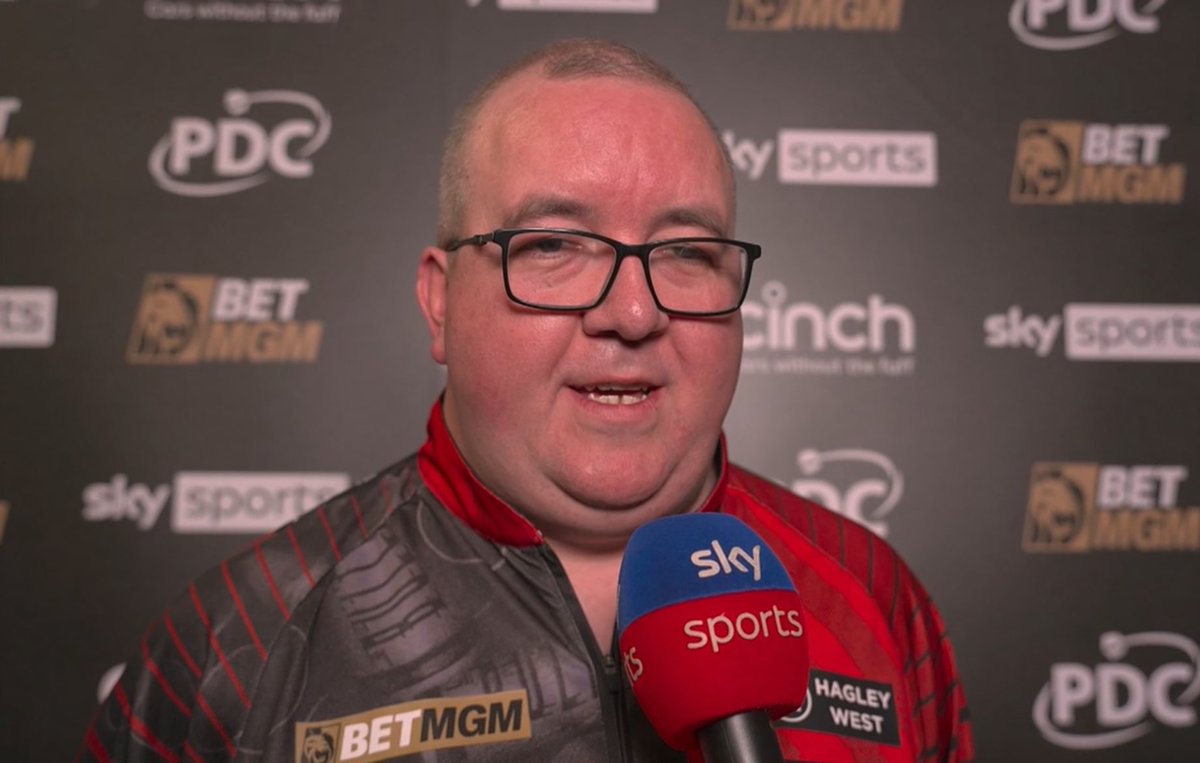 Live Darts tweet media