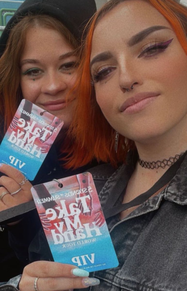 bea ❤️‍🩹 ON TOUR tweet media