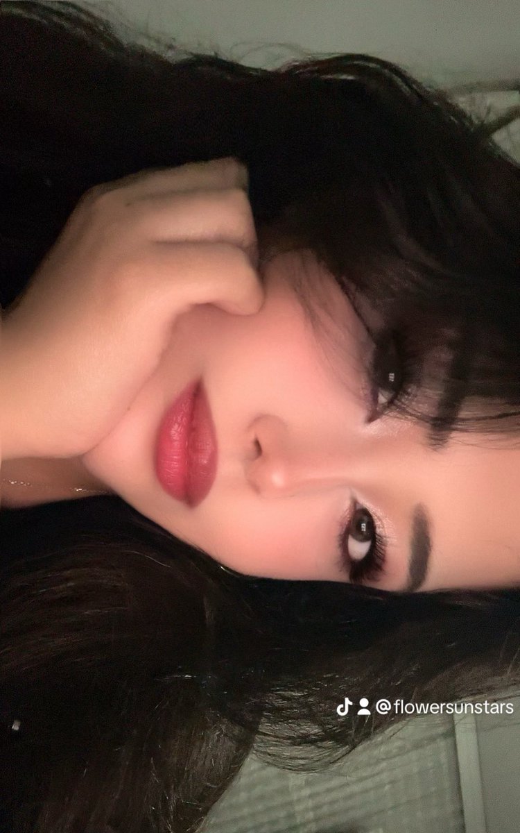 🙂‍↔️🧚🏻‍♀️🫧