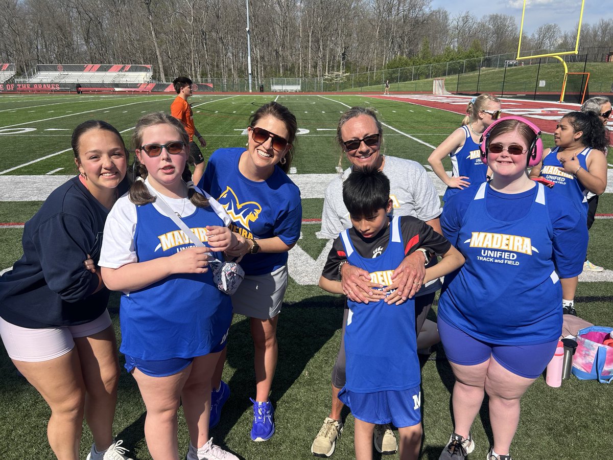 kyleajepson's tweet photo. Congratulations to all the student athletes who competed in today’s Unified Olympics!!!! Students from @MadeiraSchools, Indian Hill and Loveland did an amazing job!!! Special thanks to Mrs. Lowe and all who helped organize!!!!

@KenjiMatsudo
@madeiraath https://t.co/noAiufRPaB