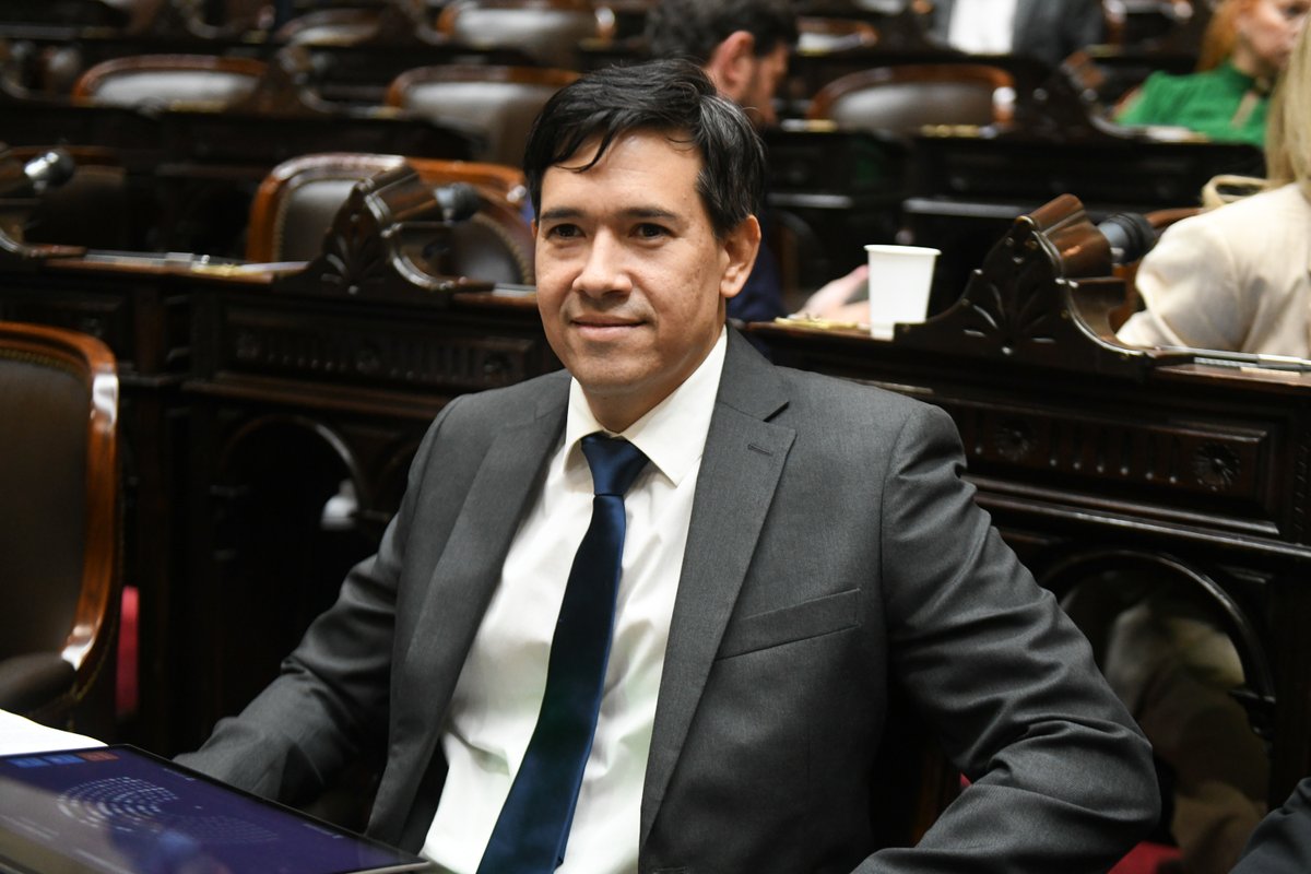 Bianchetti_E's tweet photo. Sesión Especial en el recinto @DiputadosAR https://t.co/5AGB57WtW3