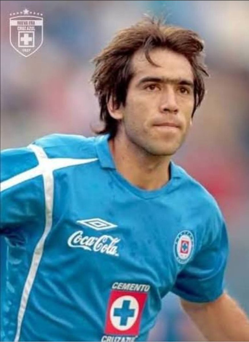 CarlosBar17's tweet photo. Paradela me recuerda a chelito,en torneo regular la rompían pero en liguilla o partidos importantes desaparecían. @CruzAzul https://t.co/fZm1qpurkI