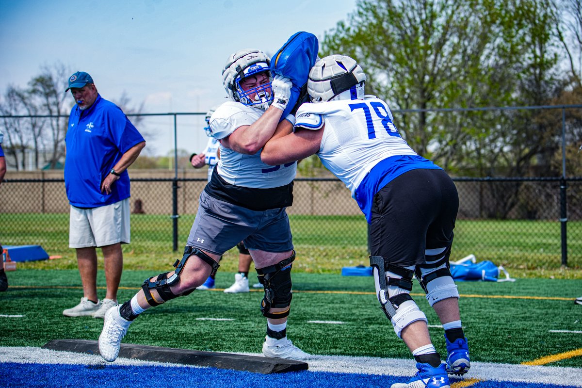 IndStFB's tweet photo. Spring reps in the sunshine ☀️🏈

#MarchOn | #LeaveNoDoubt https://t.co/IK7zROSVfc