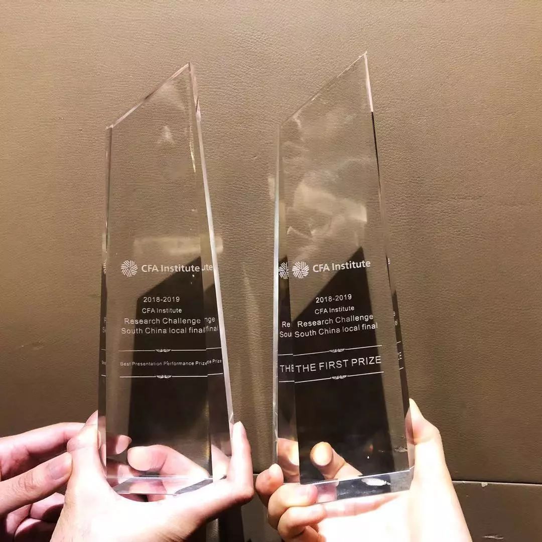 TheFashionChase tweet media