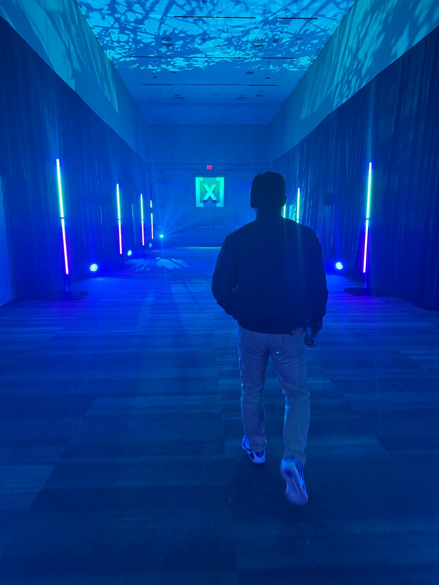 jai_das's tweet photo. Fresh off HumanX: every conversation started the same way: @AnthropicAI  vs. @OpenAI .

It's the biggest drama in tech right now, and hard to ignore. But after two speaking sessions and several reporter meetings, I can tell you what's actually driving the most meaningful dialogue among CEOs–how to build something with a real wedge that stands the test of time.

I joined Quentin Clark (General Catalyst) and Katelin Holloway (Seven Seven Six) for a panel moderated by George Hammond (Financial Times) digging into whether AI startups are building real value or just chasing hype + a Q&A with founders and VCs just prior.

We covered a lot of ground, but 3 things kept surfacing as what founders simply can't get wrong:

1. Team and ownership early on. Who is the CEO, how equity is split, how the board is structured. These decisions compound.

2. The first 10–20 engineers. They define your culture and trajectory. Get this wrong and you're rebuilding from the inside out.

3. Your pitch is also your marketing. You're not just building a company, you're telling a story to investors. Narrative clarity is a competitive advantage.

Here's my take: we're still in the early innings of enterprise AI. OpenAI could be the next Netscape. Anthropic could be the next Microsoft. The generational companies of tomorrow likely haven't been built yet.

That's the opportunity. And it's creative entrepreneurs who are going to drive what's ahead and change the world. It's our job as investors to fuel them.