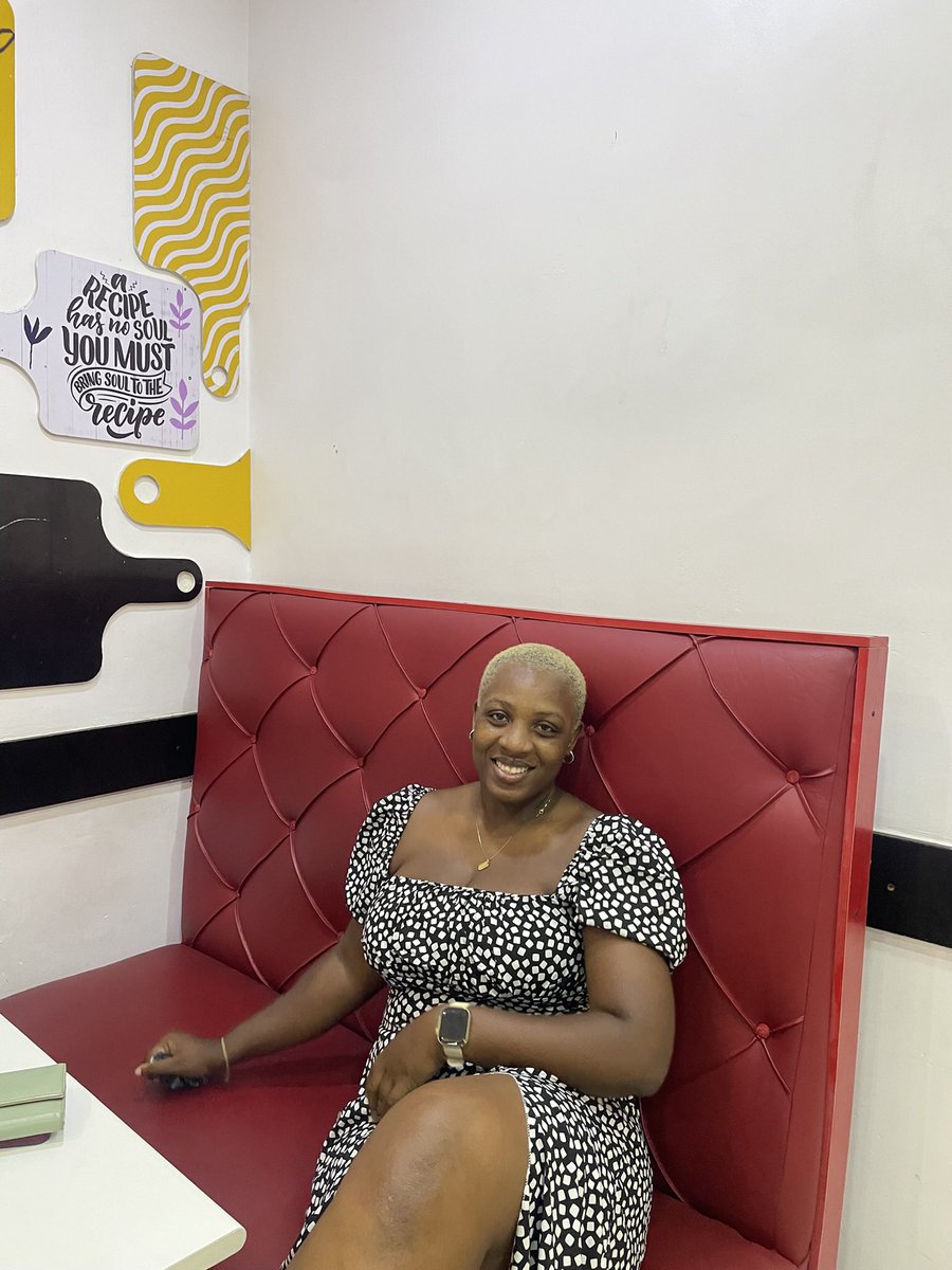 Olori♑ tweet media