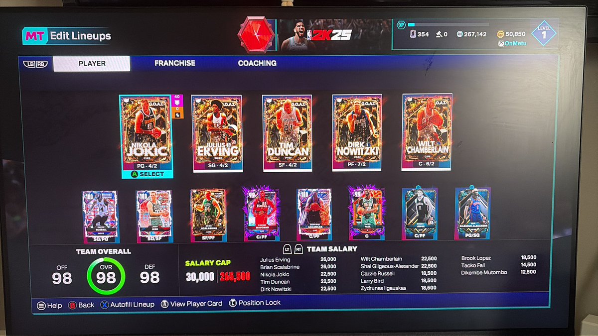 ᴅᴏɴɴʏ. tweet media