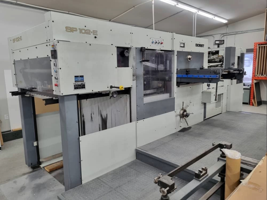 usedpresses's tweet image. ⚠️ Bobst SP-102E Auto Die Cutter Available ⚠️

▶️ Size 28x40 in
▶️ 2 Plates / Chases
▶️ Stripping
▶️ 50K hours
▶️ 7500 sheets/hr

Visit 🇨🇦: ow.ly/nA9Y50YGN4O 👈

Call ☎️ +1 (416) 752-4488 or email machines@printersparts.com

#DieCutter #BobstSP102E #CuttingMachine