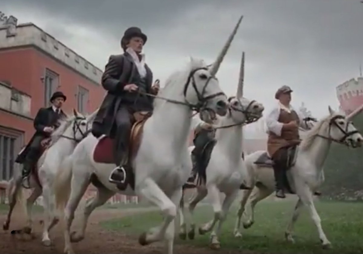 gdrt_pat's tweet photo. Let’s celebrate the mythical horse ! Happy National Unicorn Day 🦄🏴󠁧󠁢󠁳󠁣󠁴󠁿
#SamHeughan for #Tennent 
#NationalUnicornDay https://t.co/Z2LZk1OR3a