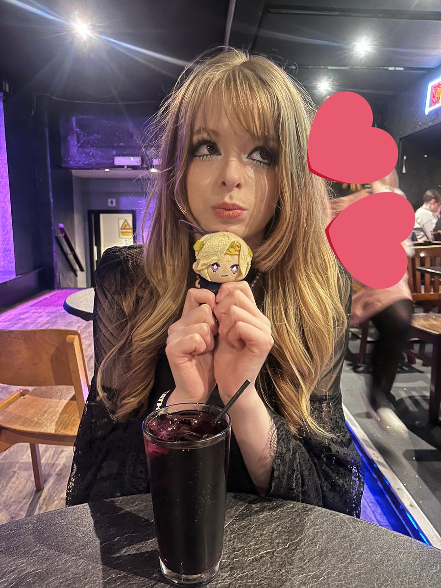 altuisms's tweet photo. Happy birthday Vil 💜😛 https://t.co/09icPPehHD