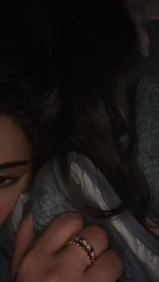 جَنىٰ. tweet media