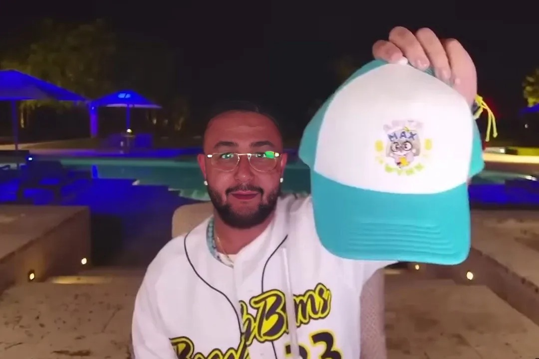 SchneckyIRL | SchneckyIRL.com tweet media