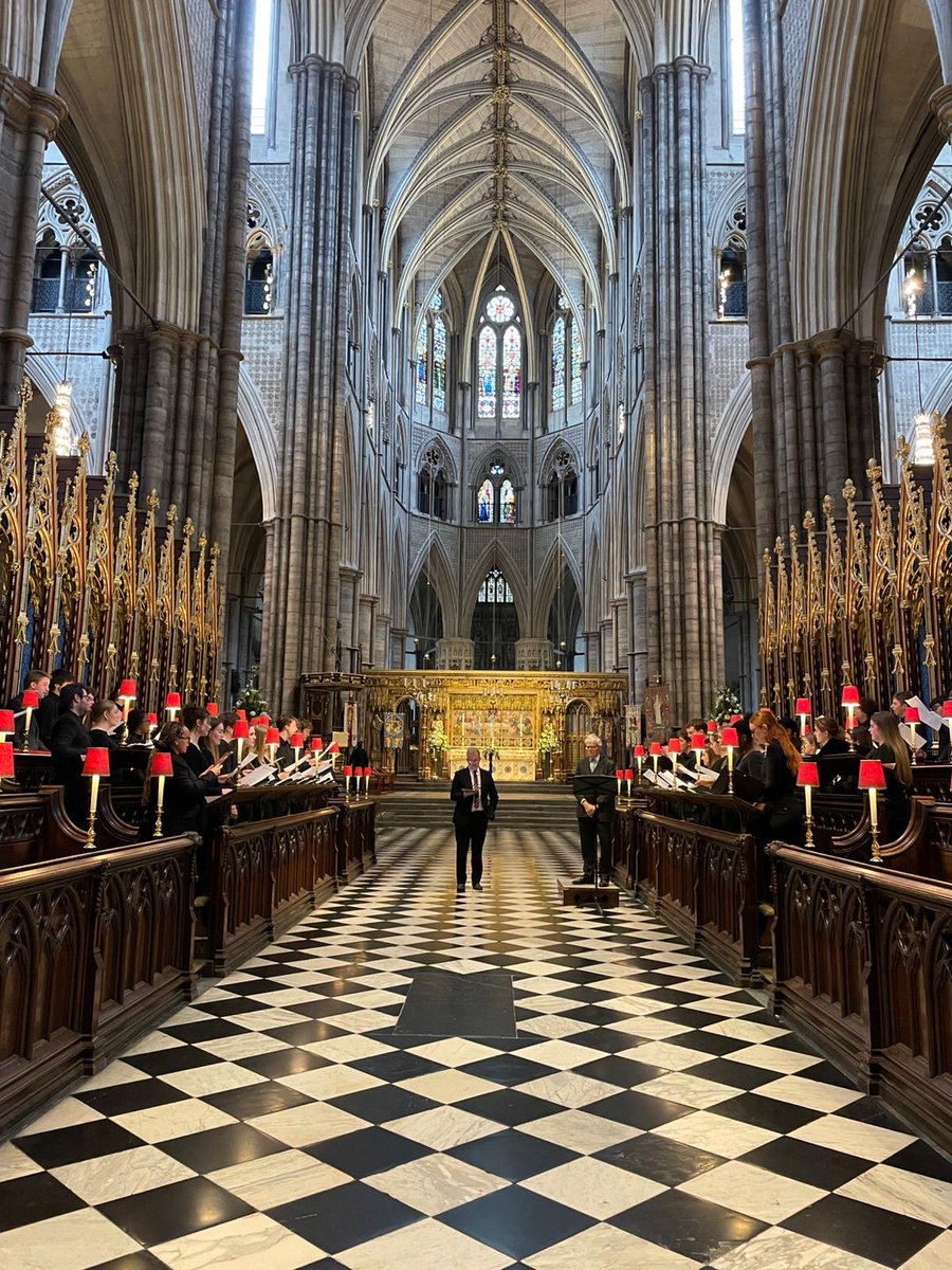 rodolfusfound's tweet photo. Terrific singing from the Rodolfus Choir today @wabbey on the third day of their Easter project. Lovely to have composer Cecilia McDowall with us to hear her anthem ‘I know that my redeemer liveth’ https://t.co/Gu4pevV45H