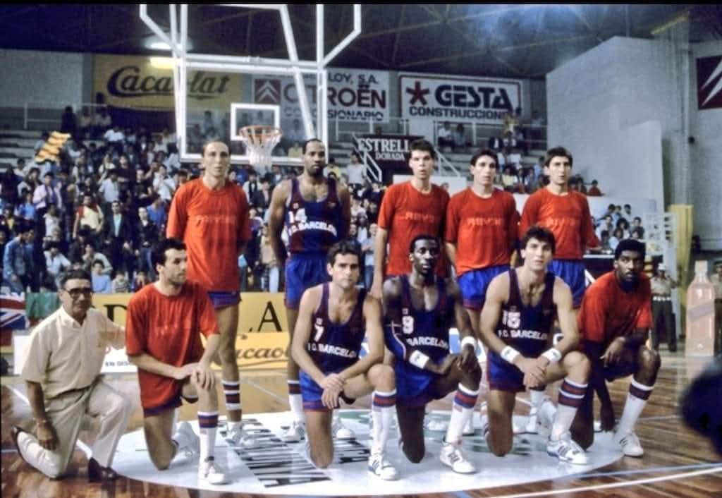 DeporteVintage's tweet photo. Buenas noches, 39 años de una temporada histórica #SuperCopaEuropa #CopaACB #CopaKorac &amp; #LigaACB 1986/87 #equiposhistoricos 📷 NB https://t.co/xJzqjsezJQ