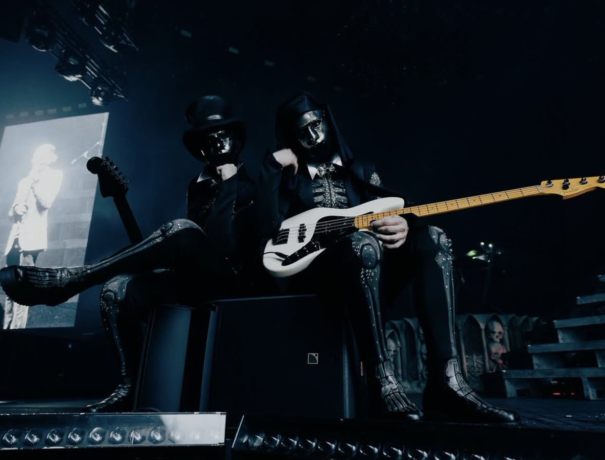 sulphur🧃 tweet media