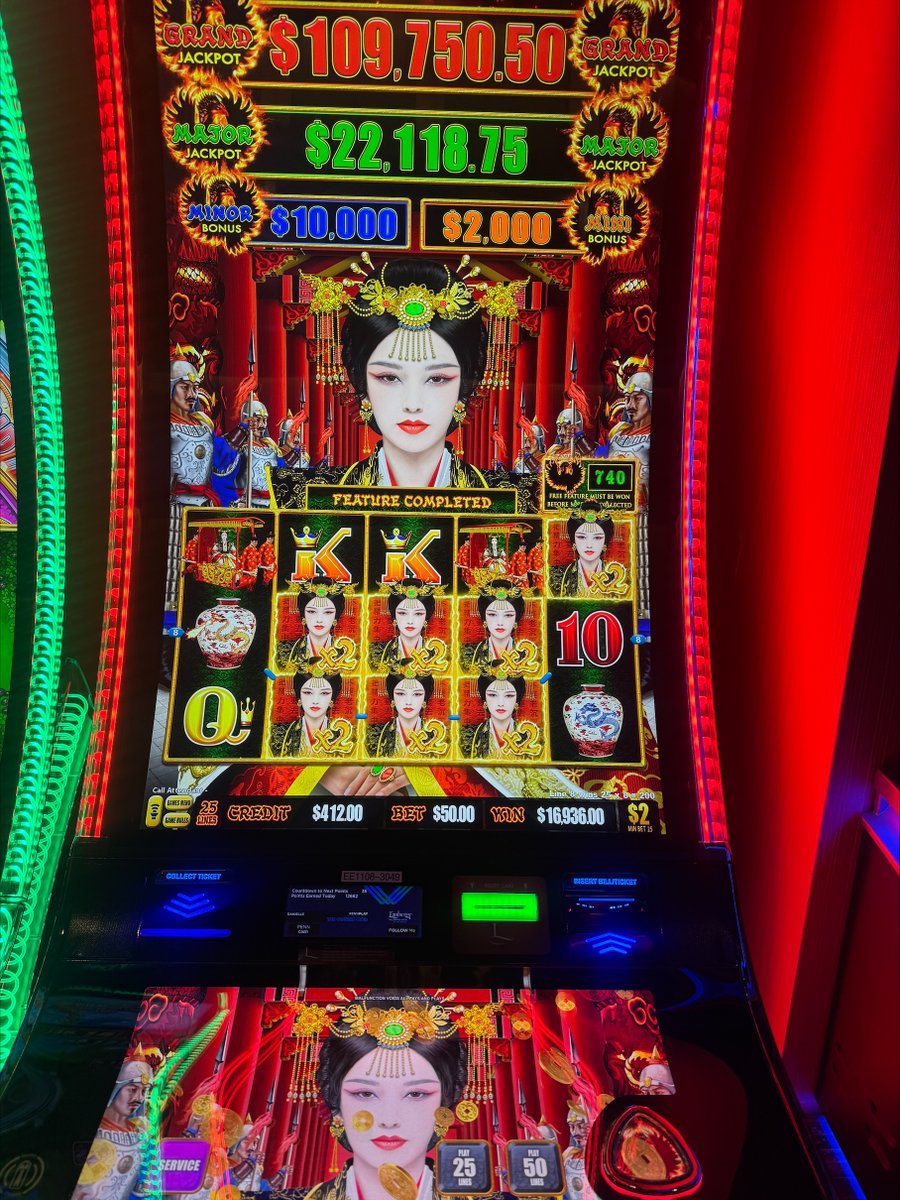 LAubergeBR's tweet image. That jackpot feeling 🤑 🤑 

Gambling Problem? Call 1-877-770-STOP.
#JackpotWinner #Handpay #SlotsWin #LaubergeBR