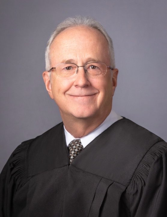 i Report Racism & Child Crimes tweet media