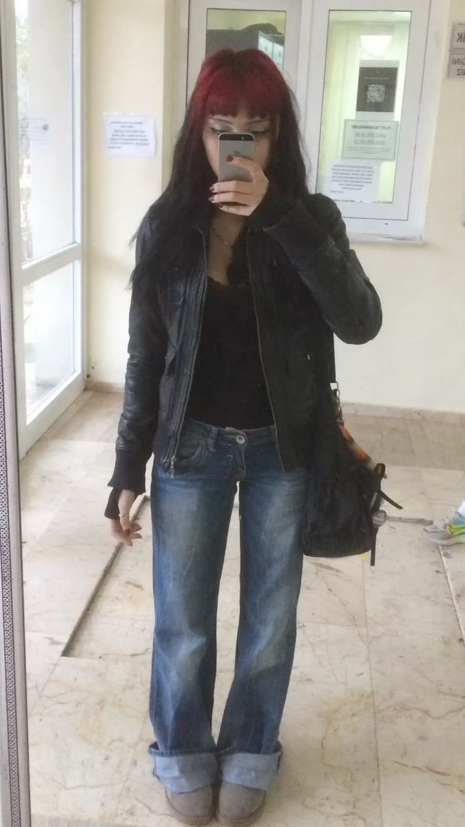 ⋆˚꩜。 mila ⋆˚꩜。 tweet media