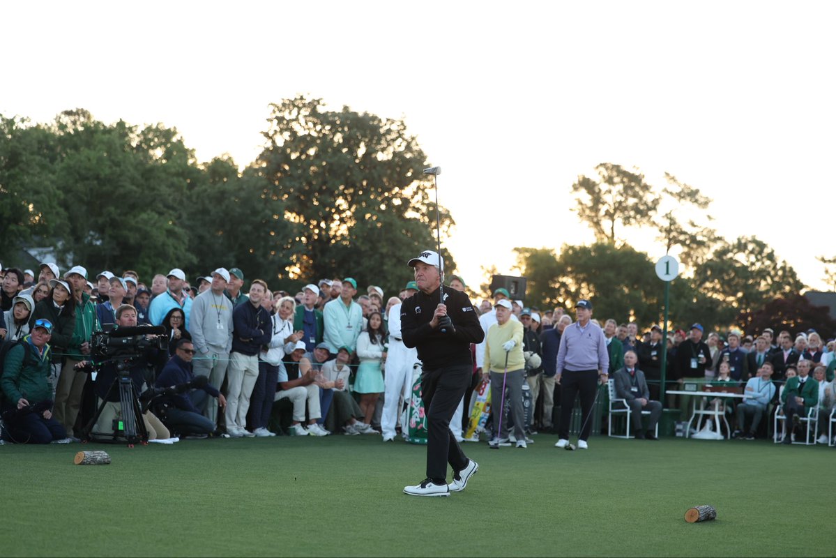 GARY PLAYER tweet media