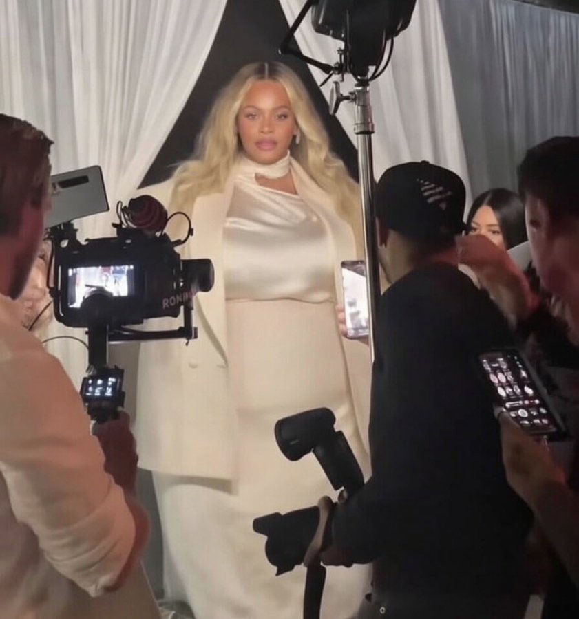 Beythequeen ♪💛♪ tweet media