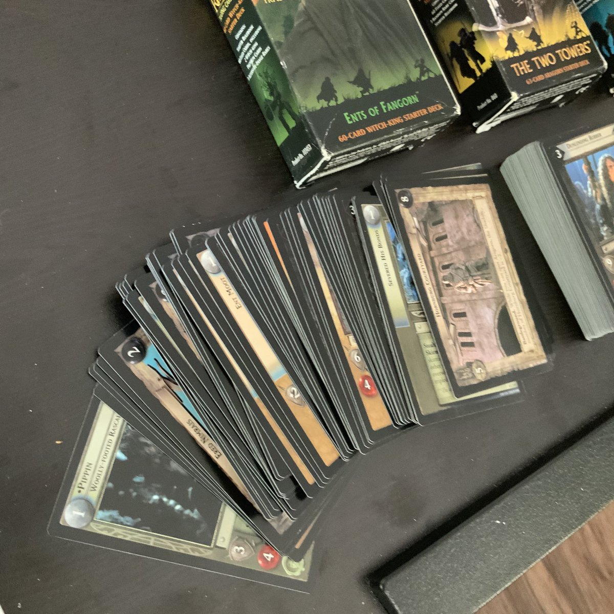 VAULTaged's tweet photo. 🔥 LOTR TCG THROWBACK 🔥

181-card Lord of the Rings trading card lot
3 starter decks + manuals INCLUDED

Real early 2000s Decipher era — not the new stuff

Perfect for collectors, players, or Tolkien fans

Hit the link in bio to grab it before it’s gone

#VaultAgedToys #LOTR https://t.co/YNDuJjnmM4
