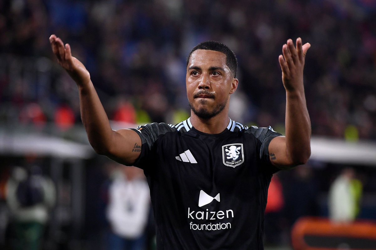 Aston Villa tweet media