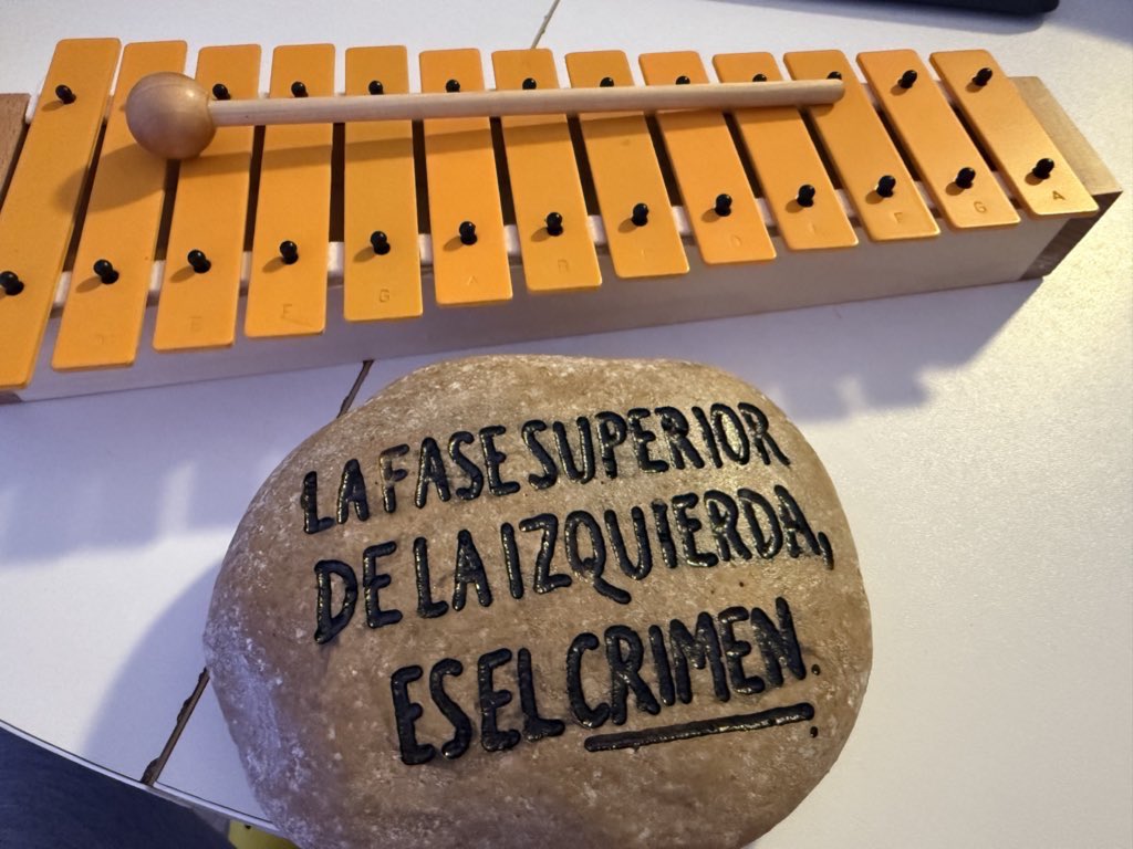 daniel_moreno24's tweet photo. @ehochoa_antich @delcyrodriguezv Por más bolas que jales, usted no lo van a tomar en cuenta. https://t.co/tbcQU3kp5L